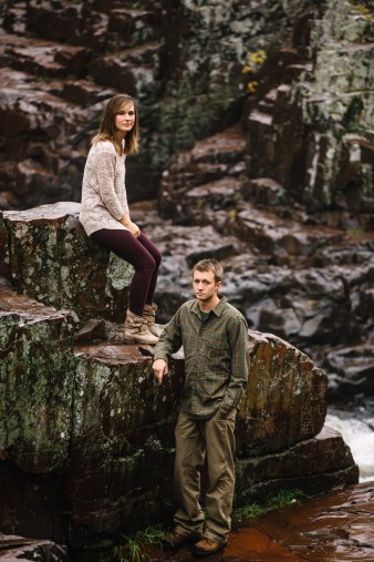 15-central-wi-fall-engagement-photos-james-stokes-photography